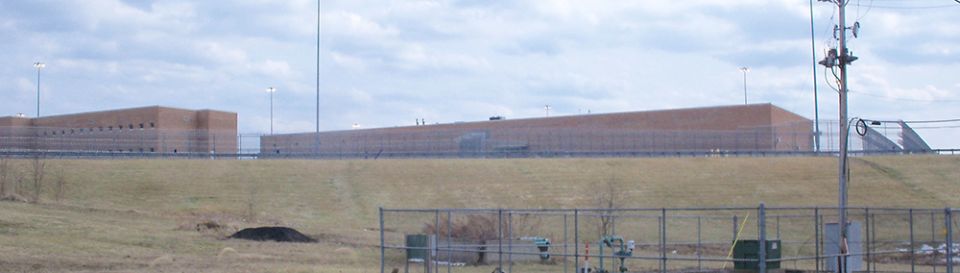 Federal Correctional Institution Elkton in Ohio (Wikimedia Commons/Roseohioresident)