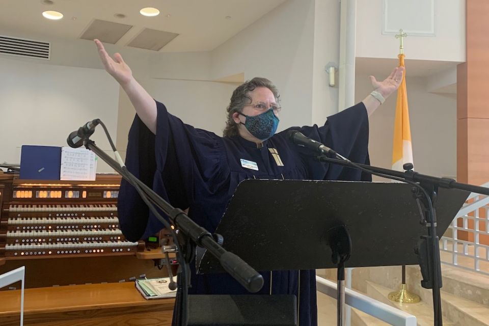 Margaret Hillman cantors at St. Thomas More Catholic Church in Sarasota, Florida, this fall. (Alex Dilan) Margaret Hillman cantors at St. Thomas More Catholic Church in Sarasota, Florida, this fall. (Alex Dilan)