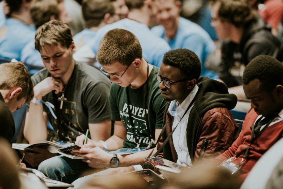 More than 8,000 attendees honed evangelization skills through training and practice sessions at the Jan. 2-6 Student Leadership Summit in Chicago. (Courtesy of FOCUS/David Hickson) More than 8,000 attendees honed evangelization skills through training and practice sessions at the Jan. 2-6 Student Leadership Summit in Chicago. (Courtesy of FOCUS/David Hickson)
