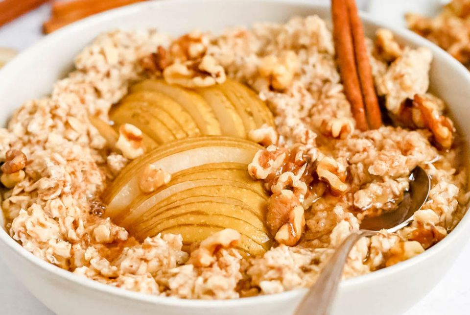 Cinnamon pear walnut oatmeal (At Elizabeth's Table/Elizabeth Varga)