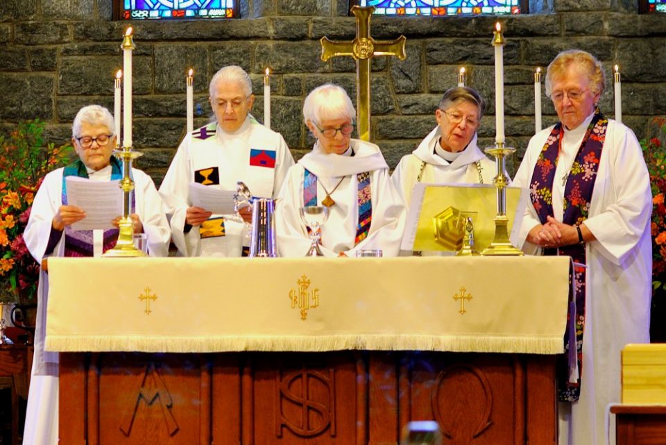 From left: Merrill Bittner, Emily Hewitt, Carter Heyward, Nancy Wittig and Marie Moorefield Fleischer preside at a memorial service for Alison Cheek Nov. 2 at St. Philip’s Episcopal Church in Brevard, North Carolina. (Darlene O’Dell) From left: Merrill Bittner, Emily Hewitt, Carter Heyward, Nancy Wittig and Marie Moorefield Fleischer preside at a memorial service for Alison Cheek Nov. 2 at St. Philip’s Episcopal Church in Brevard, North Carolina. (Darlene O’Dell)