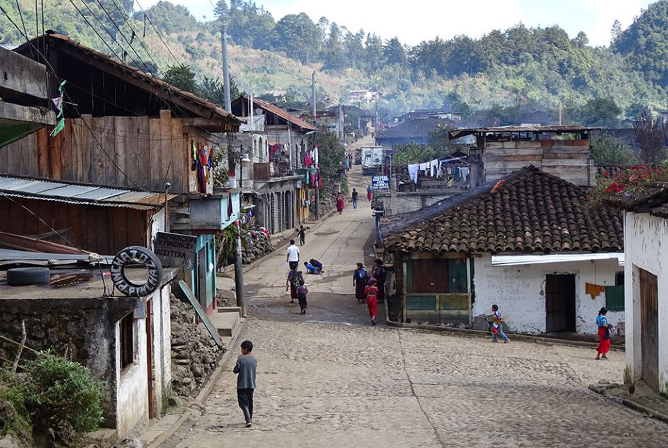 Una calle en Chajul, en la región Quiché de Guatemala, en diciembre del 2014. (Flickr/Adam Jones) Una calle en Chajul, en la región Quiché de Guatemala, en diciembre del 2014. (Flickr/Adam Jones)