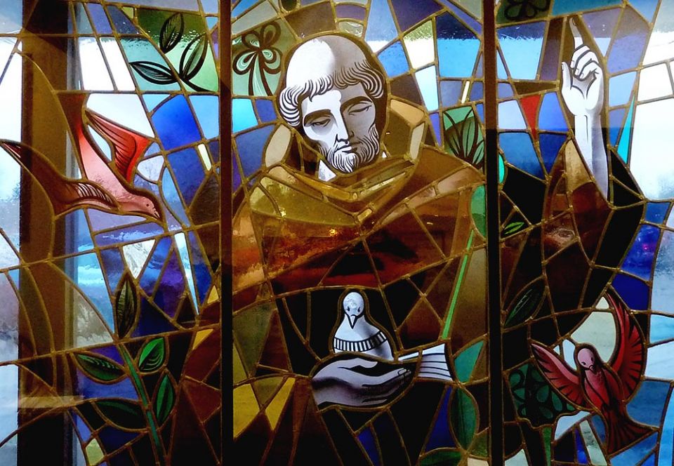 St. Francis of Assisi stained glass window (Wikimedia Commons/Jim McIntosh)
