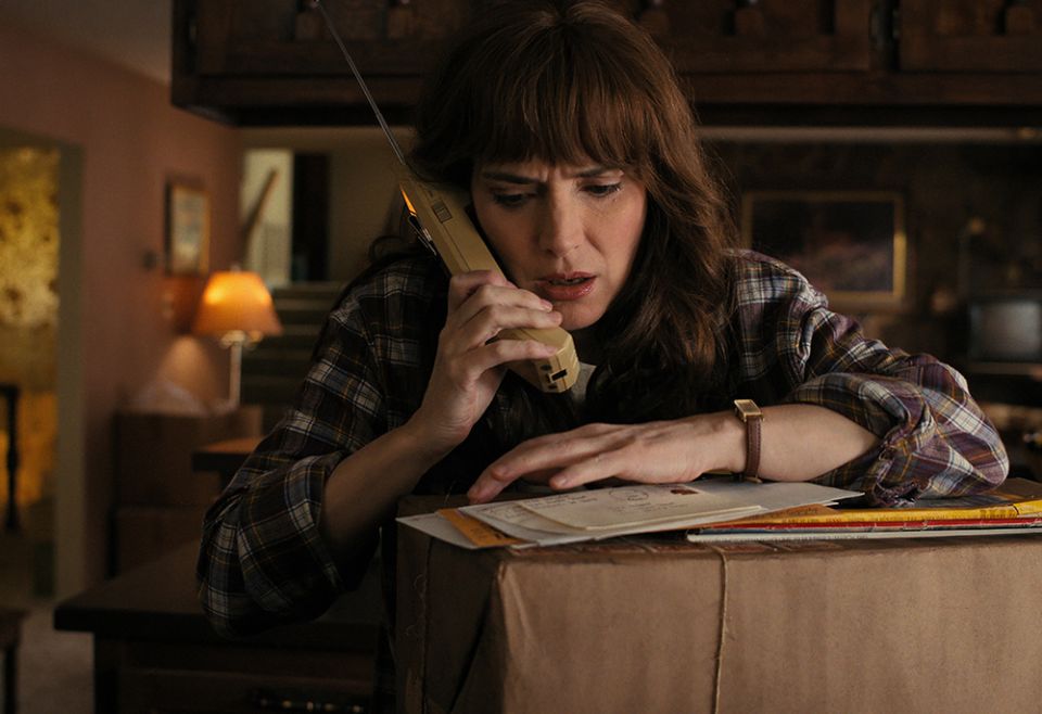 Winona Ryder as Joyce Byers in "Stranger Things" (Courtesy of Netflix © 2022) Winona Ryder as Joyce Byers in "Stranger Things" (Courtesy of Netflix © 2022)