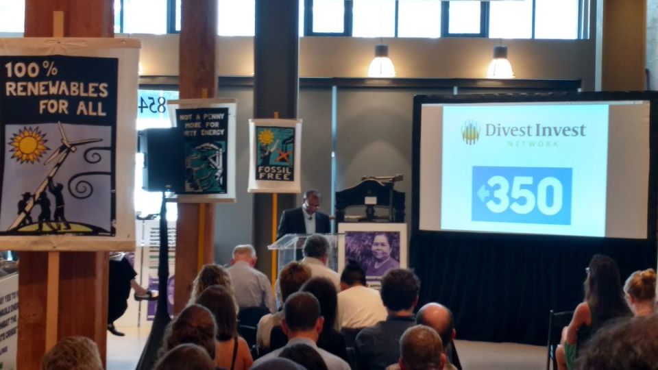 Fr. Paul Moonjely, executive director of Caritas India, announces the Catholic aid organization will divest its financial holdings from fossil fuels during a Sept. 10, 2018, event in San Francisco hosted by the Divest-Invest Network.