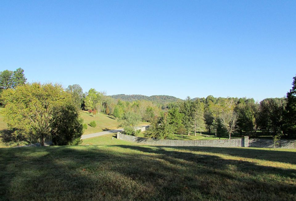 Landscape shows the wall around the Abbey of Gethsemani, Kentucky. (Wikimedia Commons/Chris Light) Landscape shows the wall around the Abbey of Gethsemani, Kentucky. (Wikimedia Commons/Chris Light)