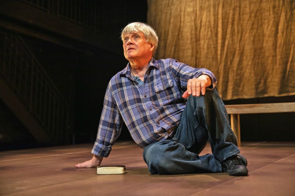 Ken Jennings in "The Gospel of John": "In essence, it becomes the prayer it began as. It flows around my life. In some ways that makes it easier, but it's still tiring." (©2019 Maria Baranova) Ken Jennings in "The Gospel of John": "In essence, it becomes the prayer it began as. It flows around my life. In some ways that makes it easier, but it's still tiring." (©2019 Maria Baranova)