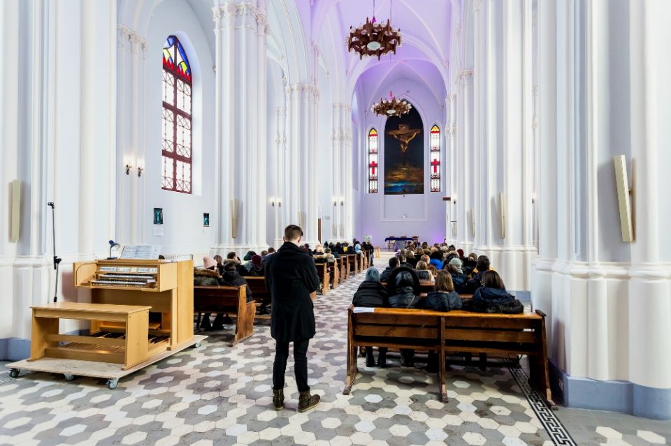 Worshipers gather at the Roman Catholic Church of the Sacred Heart of Jesus in Samara, Russia, on Feb. 25. (Dreamstime/Alexandr Blinov) Worshipers gather at the Roman Catholic Church of the Sacred Heart of Jesus in Samara, Russia, on Feb. 25. (Dreamstime/Alexandr Blinov)