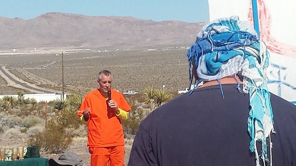 Jesuit Fr. Stephen Kelly celebrates Mass for a national gathering of Catholic Workers near the Nevada National Security Site Oct. 9, 2016. (Provided photo) Jesuit Fr. Stephen Kelly celebrates Mass for a national gathering of Catholic Workers near the Nevada National Security Site Oct. 9, 2016. (Provided photo)