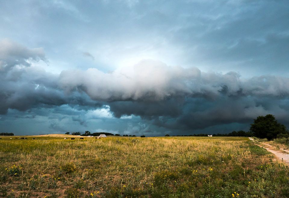 Oklahoma thunderstorm (Unsplash/Raychel Sanner)