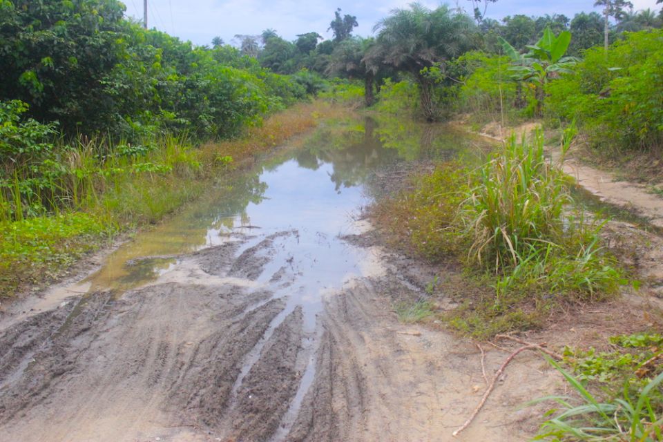 In oil producing communities in the Niger Delta, oil spills have affected water sources and livelihoods. (Patrick Egwu)