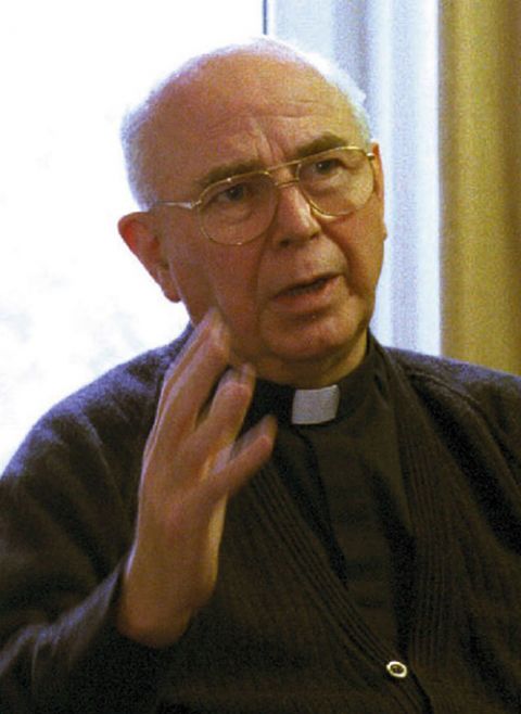 Retired Bishop Edward Daly of Derry, Northern Ireland, in a 1997 file photo (CNS/Carlos Lopez)