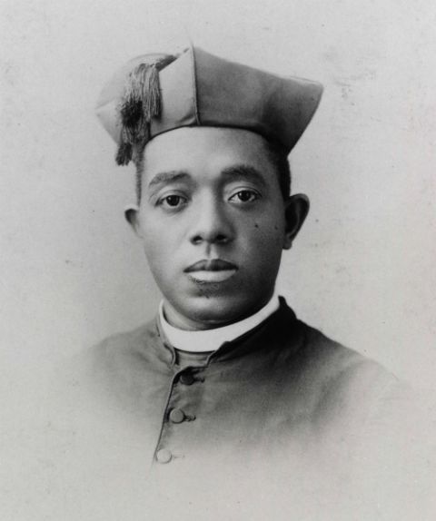 Fr. Augustus Tolton (CNS/Courtesy of Archdiocese of Chicago Archives and Records Center) Fr. Augustus Tolton (CNS/Courtesy of Archdiocese of Chicago Archives and Records Center)