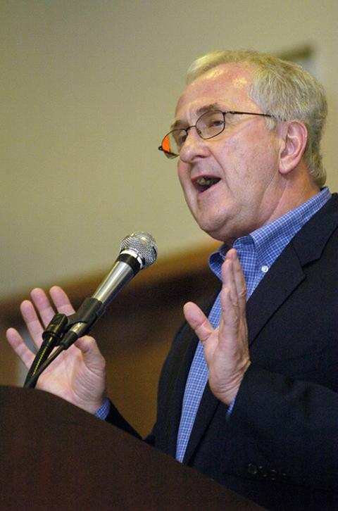 Fr. Donald Cozzens addresses a crowd of several hundred Catholics in Milwaukee on Nov. 4, 2005, at the national conference of the reform group Call to Action. (CNS/Catholic Herald/Sam Lucero)
