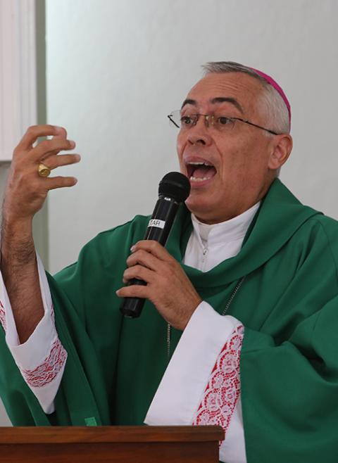 Bishop Daniel Fernández Torres of Arecibo, Puerto Rico, delivers the homily during Mass Oct. 22, 2017, at St. Rafael the Archangel Church in Quebradillas, Puerto Rico. (CNS/Bob Roller)