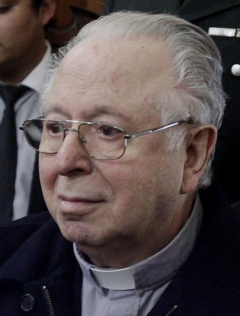 Fernando Karadima in 2015 (CNS/EPA/Sebastian Silva) Fernando Karadima in 2015 (CNS/EPA/Sebastian Silva)