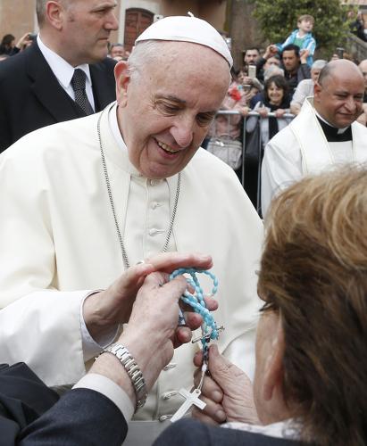 Under scrutiny over clergy abuse, Francis asks Catholics worldwide to