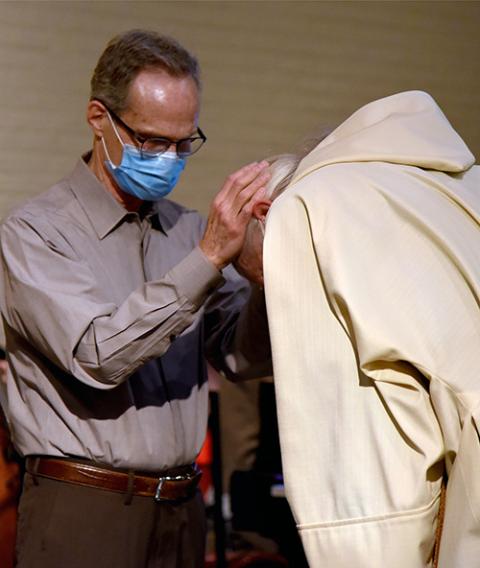 A reconciliation service at the Community of St. Peter in Cleveland during Lent 2022 (Peggy Turbett)