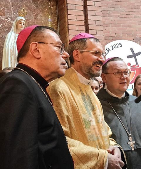 From left: Archbishop Paolo Pezzi, head of the Russian Catholic Church; Auxiliary Bishop Stephan Lipke of Novosibirsk; and Auxiliary Bishop Nicolai Dubinin of Moscow, at Lipke's Feb. 2 episcopal consecration (Wikimedia Commons/Eliatxo)
