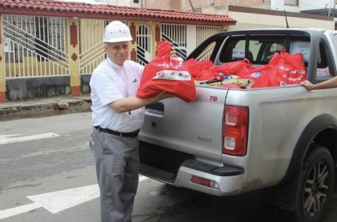 In March 2023, then-Bishop Robert Prevost helped deliver relief supplies to victims of massive flooding throughout his Diocese of Chiclayo in northwestern Peru. (Courtesy of Caritas Chiclayo)