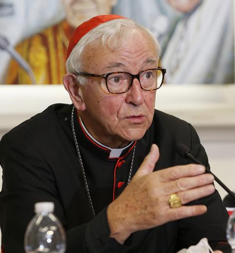 Cardinal Vincent Nichols of Westminster, England, is pictured May 19, 2022. (CNS/Paul Haring)