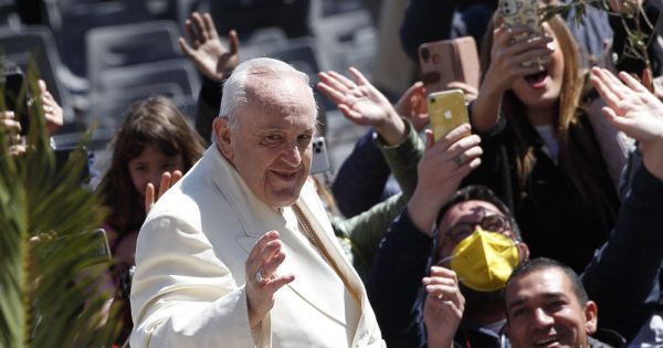 Pope Francis opens Holy Week with call for Easter truce in Ukraine ...