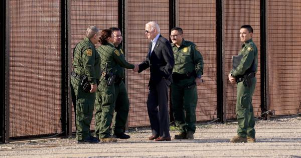 Migrant pleas, border realities confront President Biden in El Paso ...