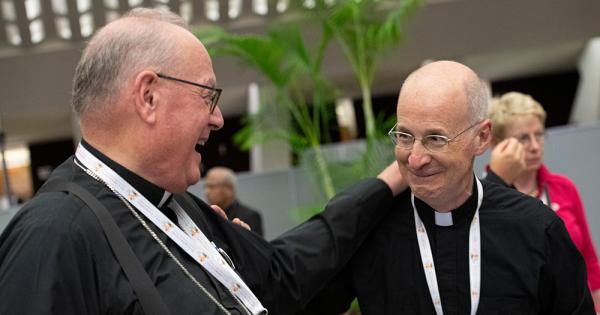 James Martin, SJ on X: An incredible passage from Pope Francis' document Gaudete et Exsultate, taking aim at Catholics with an obsession with the law, an absorption with social and political advantages [