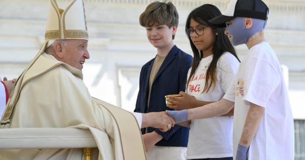 Kids get life lessons from pope, Italian comic on World Children's Day - Vimarsana News
