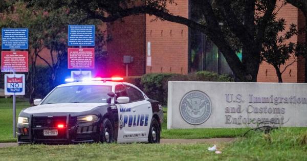 ICE detainee killed and 2 others injured in shooting at Dallas ICE ...