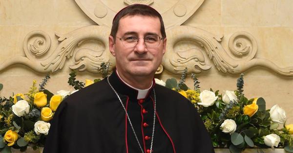 Pope Leo reshuffles top Vatican posts, tapping new chief of staff