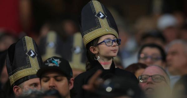Pope Leo's Chicago White Sox pitches papal pride, peace, 40,000 'pope hats'