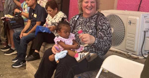 Catholic nuns among the last providing migrant aid at California border