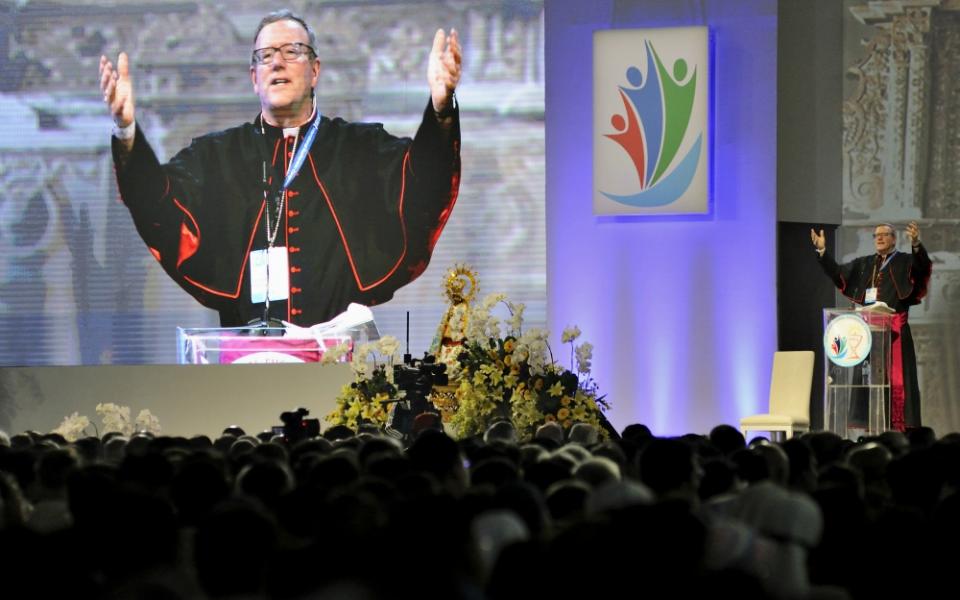 Los Angeles Auxiliary Bishop Robert Barron speaks at a session of the 51st International Eucharistic Congress in Cebu, Philippines, in 2016. (CNS/Katarzyna Artymiak)