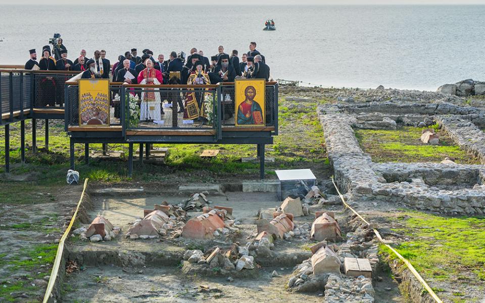 Pope Leo XIV and Ecumenical Patriarch Bartholomew lead a prayer service near the archaeological excavations of the ancient Basilica of St. Neophytos in Iznik, Turkey, Nov. 28, 2025. (AP/Domenico Stinellis)