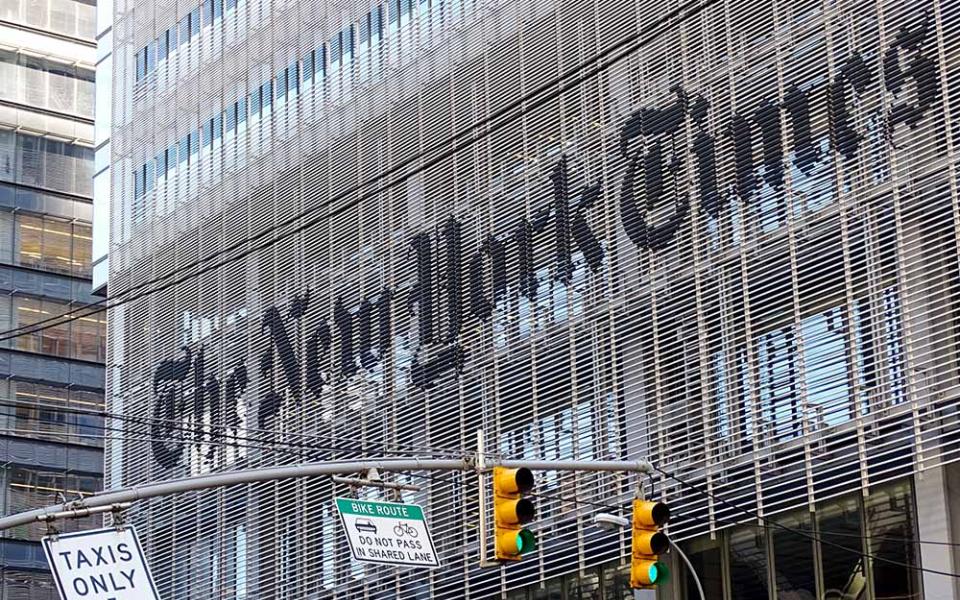 The New York Times Building in Manhattan, New York City (Wikimedia Commons/Adam Jones)