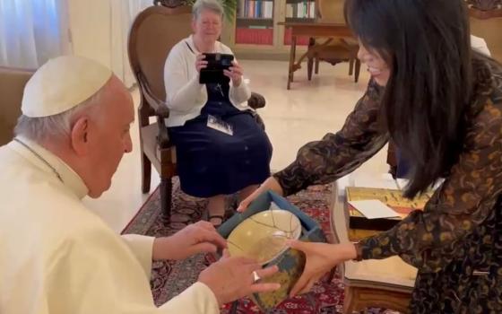 Haejin Shim Fujimura presents Pope Francis with a 15th century kintsugi bowl by on Nov. 8. (Courtesy of Haejin Shim Fujimura)