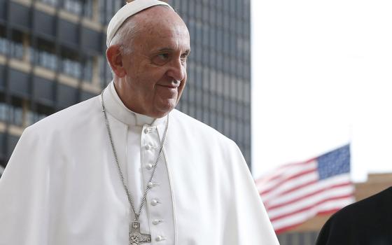 Pope Francis leaves a meeting for religious liberty with the Hispanic community and immigrants on Independence Mall in Philadelphia Sept. 26, 2015. (CNS/Paul Haring)