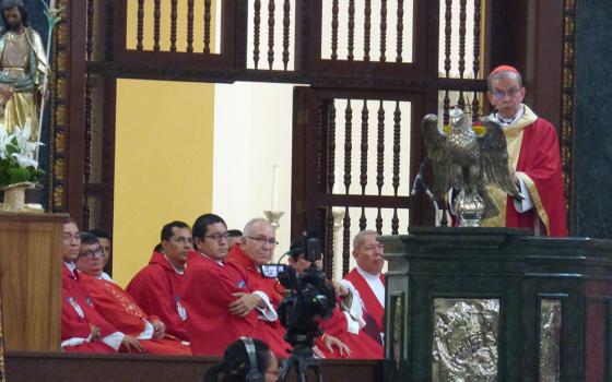 Salvadoran Cardinal Gregorio Rosa Chávez speaks during a homily March 24 at the Cathedral of San Salvador, El Salvador, for the feast of St. Oscar Romero. (NCR photo/Rhina Guidos)