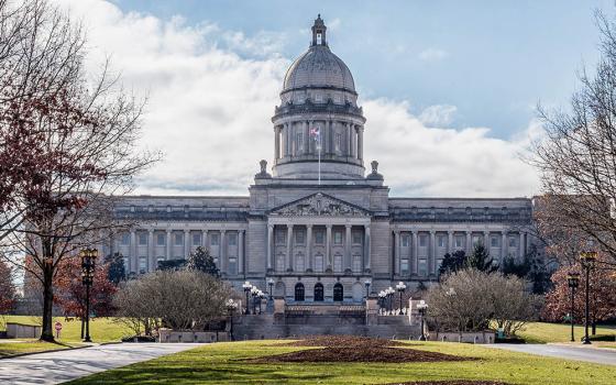 The Kentucky State Capitol building in Frankfurt, Kentucky (Wikimedia Commons/Mobilus In Mobili)