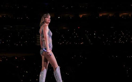 Taylor Swift performs during her "The Eras Tour." (Flickr/Paolo V)