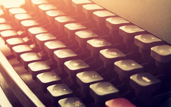 Typewriter keys (Dreamstime/Tomert)