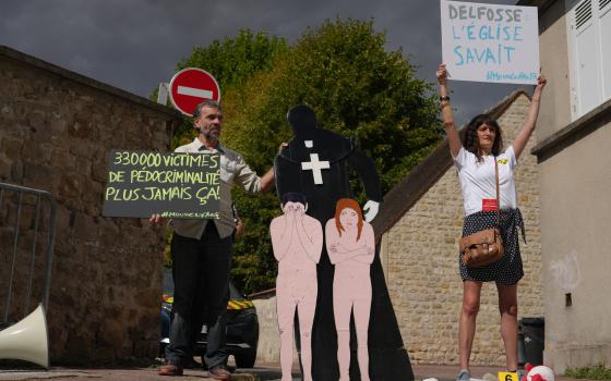 Child abuse protest in France