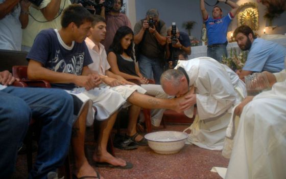 Bergoglio in 2008 Holy Thursday
