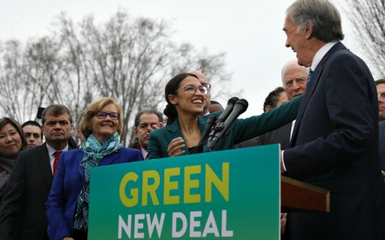 New York Rep. Alexandria Ocasio-Cortez and Massachusetts Sen. Ed Markey lead a press conference to unveil the Green New Deal in Washington, D.C., Feb. 7. (Flickr/Senate Democrats)