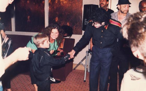 Michael Jackson and 5-year-old Wade Robson in 1987 (HBO/Dan Reed)