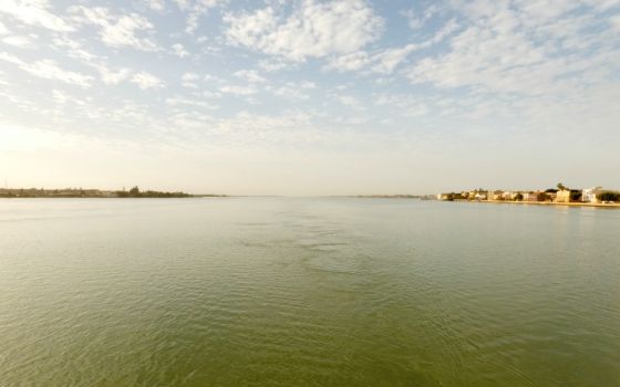 The United Nations has identified Saint-Louis, in northern Senegal near the mouth of the Senegal River, as the city most threatened by rising sea levels in Africa. (Wikimedia Commons/Gregor Rom)