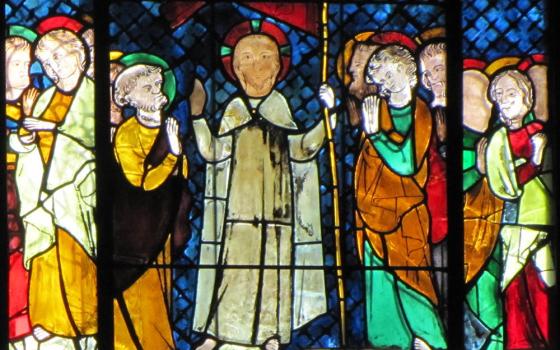 The risen Christ appears to his disciples, stained glass in Notre Dame Cathedral of Strasbourg, France (Wikimedia Commons/Ralph Hammann)