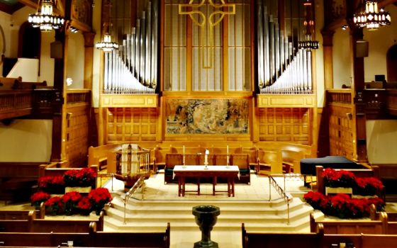 The sanctuary of Madison Avenue Presbyterian Church in New York (Wikimedia Commons/Andrew Smothers)