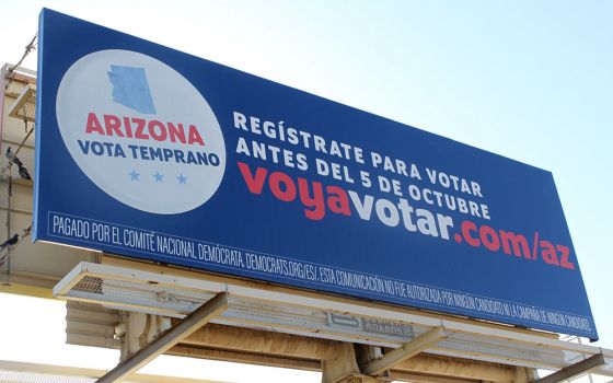 A billboard in Spanish encourages people to register to vote in Phoenix Oct. 1, 2020. (Dreamstime/Rebekah Zemansky)